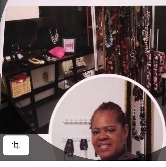 Jewelery - Picture 2 of 2